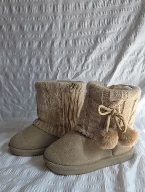 Cklass Kids Knit Sweater Winter Boots - Size 9 Toddler